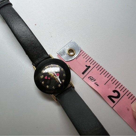 Betty Boop Japan Quartz Small Wrist Watch 2006 WORKS Needs New Battery - Picture 2 of 5